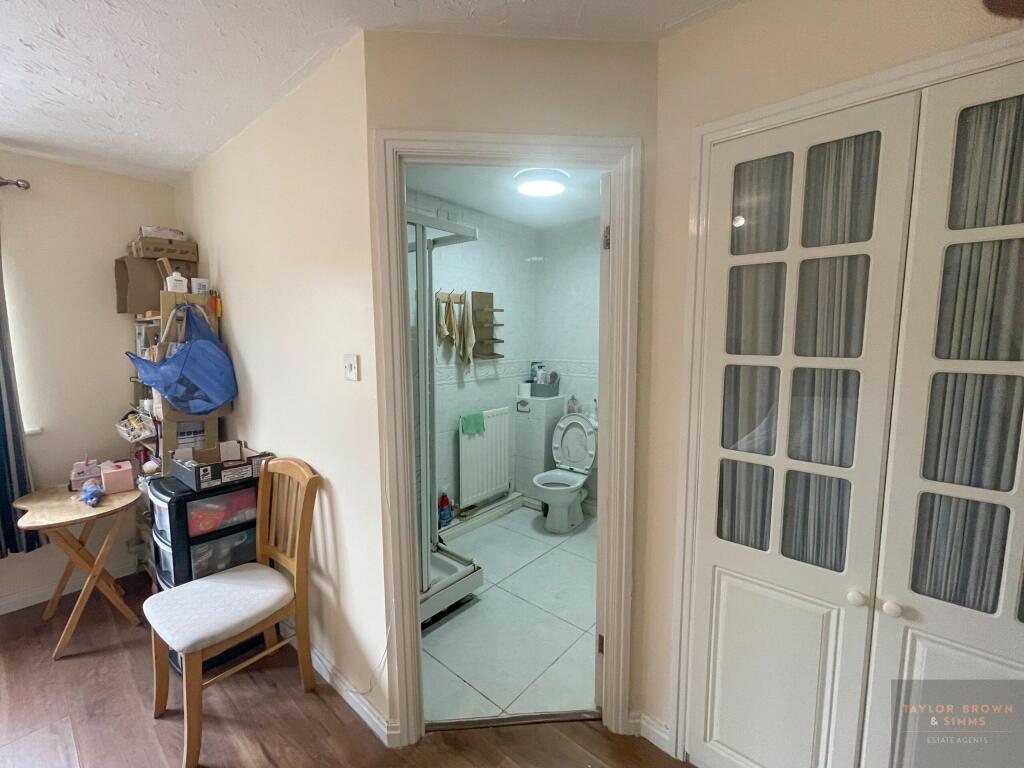 ensuite.jpeg