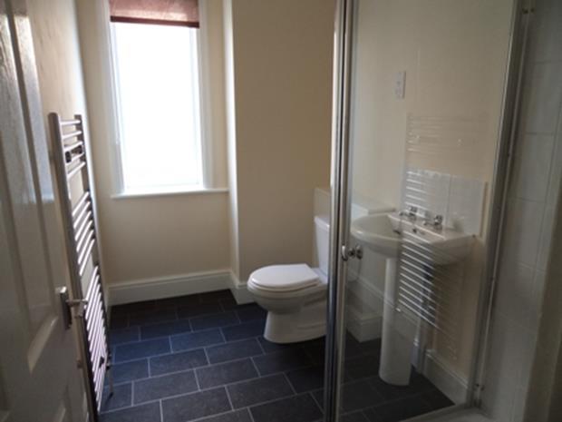 175BedfordRoadShowerRoom