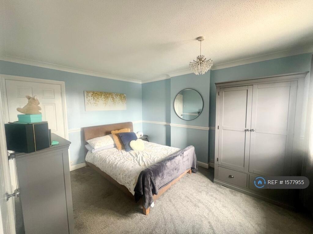 Master Bedroom 2