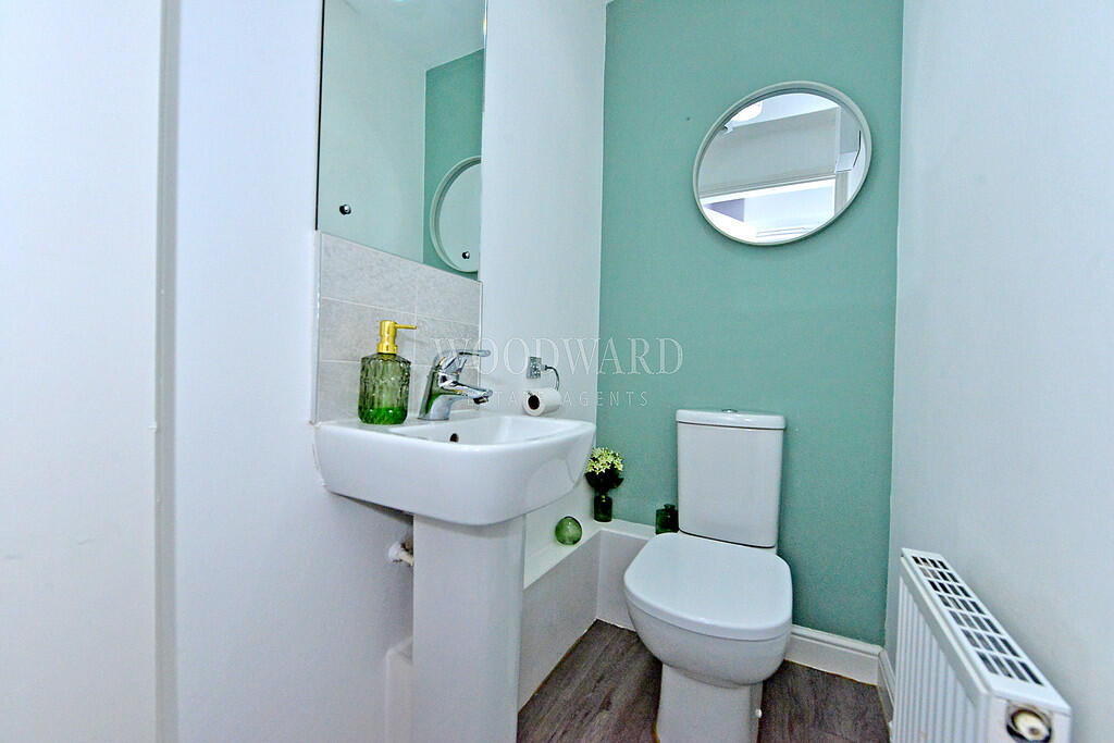 Cloakroom/WC