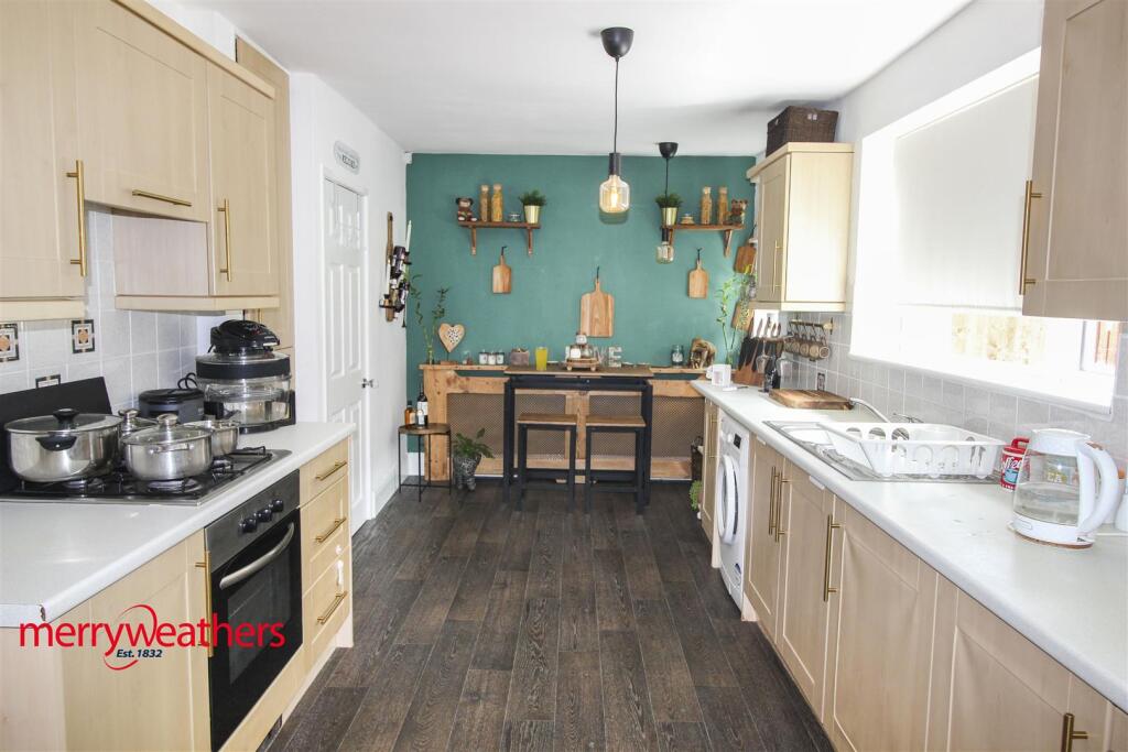 Dining/ Kitchen
