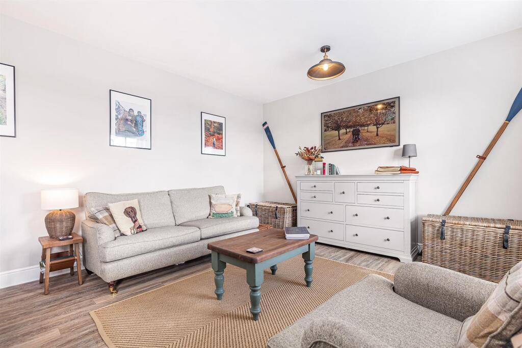 Sitting Room - Dining Room 4.jpg