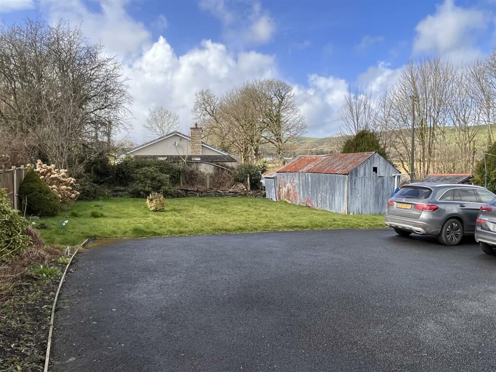 DETACHED WORKSHOP