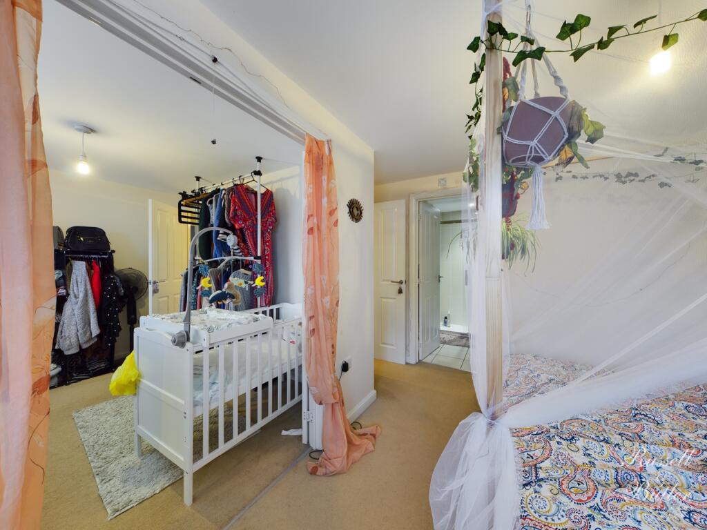 CAM00829P1-PR0077-STILL13