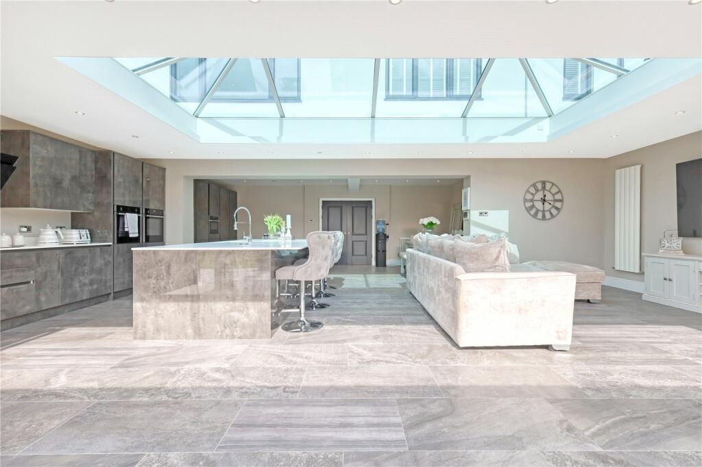Kitchen/Family Room