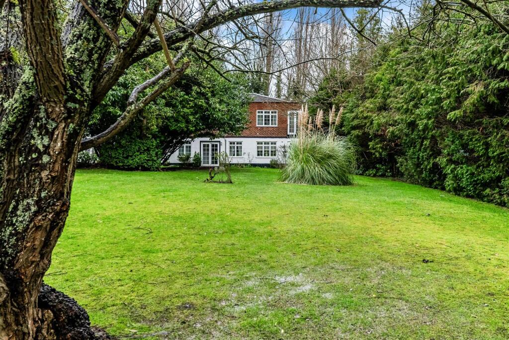 FRESHMOUNT GARDENS (10).jpg