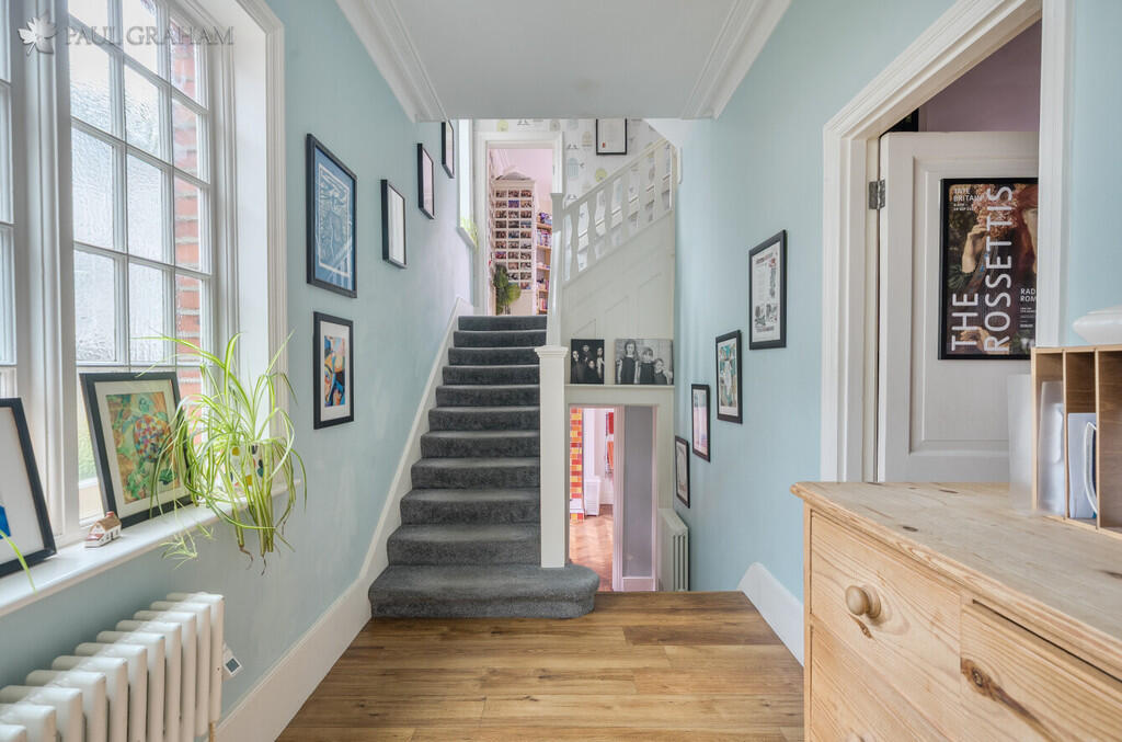 98cb9059-7f94-433...