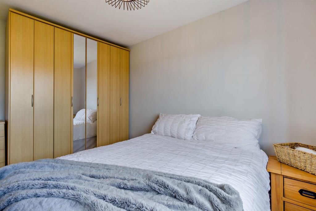 FRONT BEDROOM