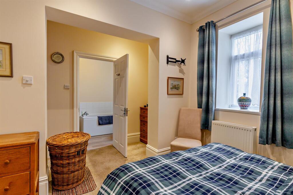 Ground floor flat bedroom