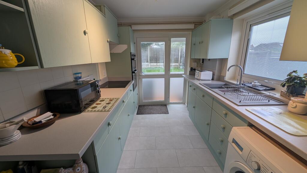 PXL_20251111_1118536