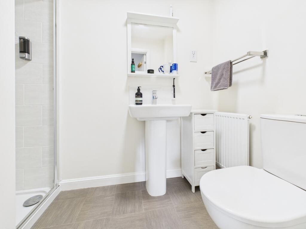 CAM03729G0-PR0154-STILL017