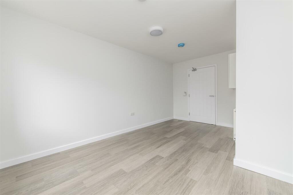 Home_19.JPG