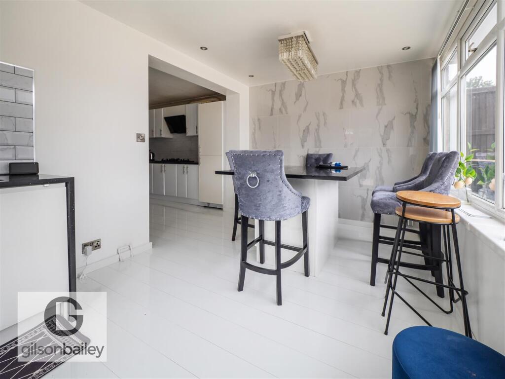 38DentonRoad-14.jpg