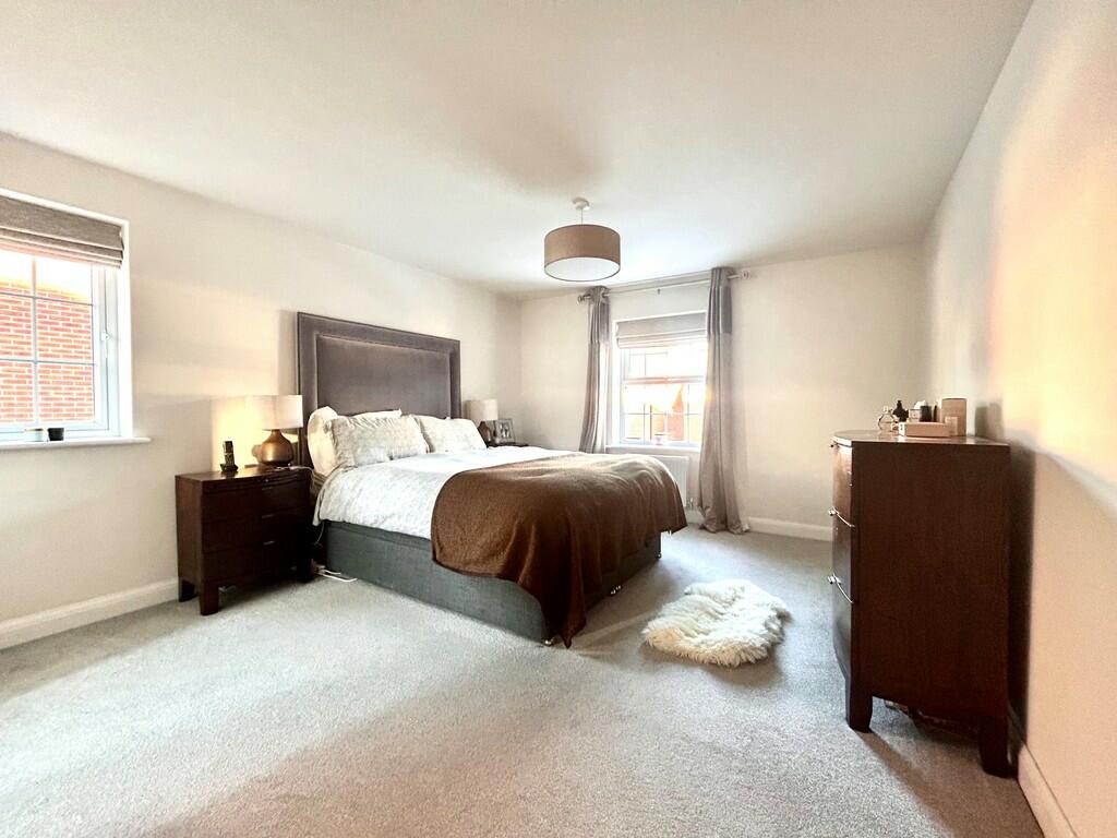 39 neptune bed 1 ...