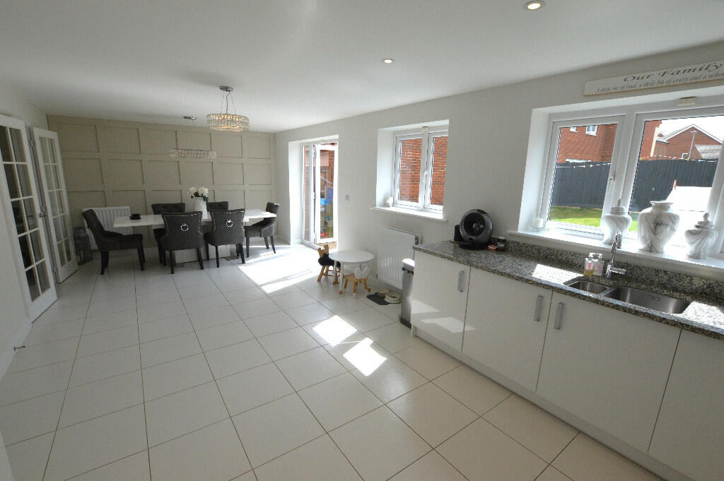 Kitchen / Diner