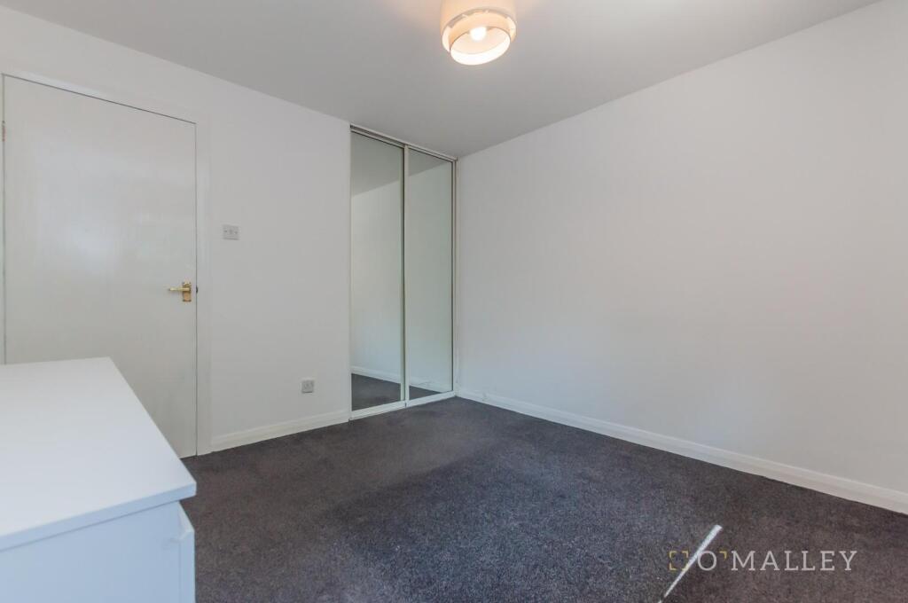 14. Bedroom 1 3.jpg