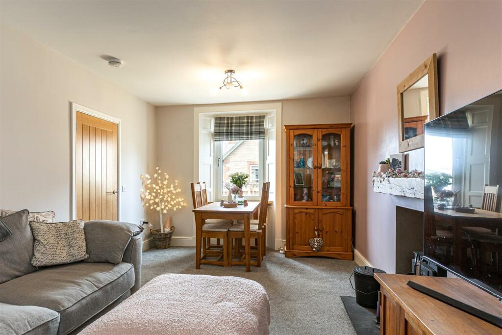 52 Tower Street Selkirk  (12).JPG