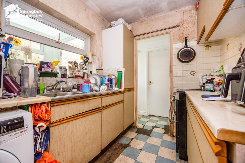 IMAGE 4