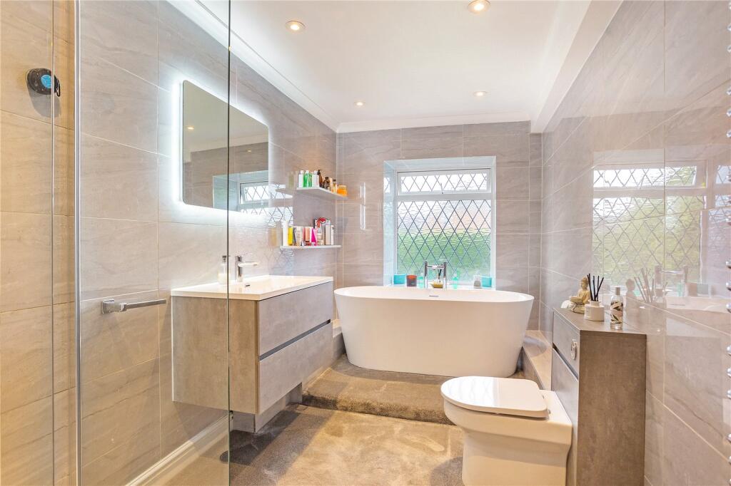 Ensuite
