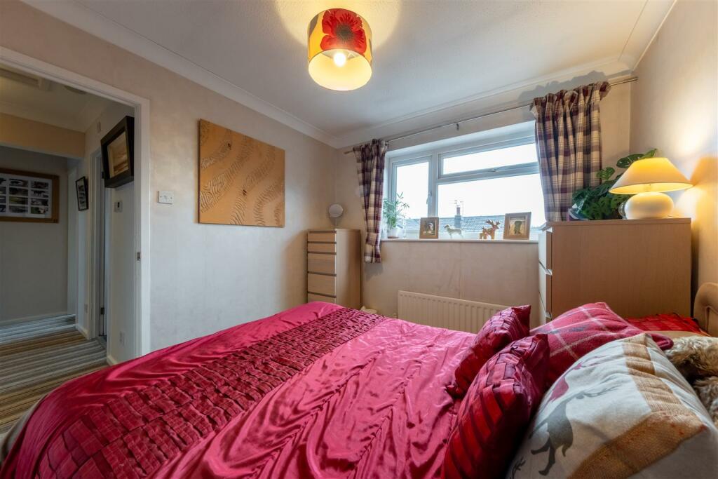 17 Kingfisher Grove-035.jpg