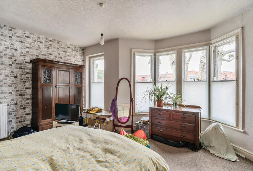 17-68234474542bd-...