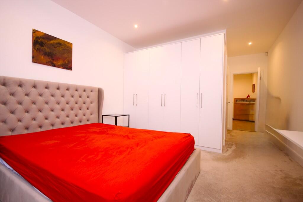 bedroom.1