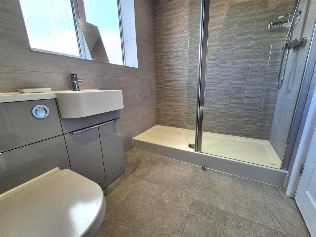 Stylish Shower Room
