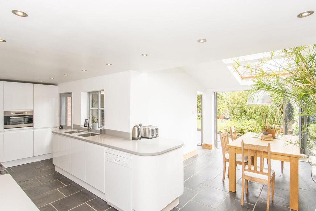 Kitchen Area ( Photo 2)