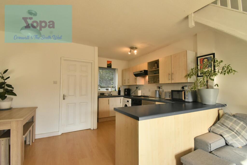 Kitchen &amp; Dining Area