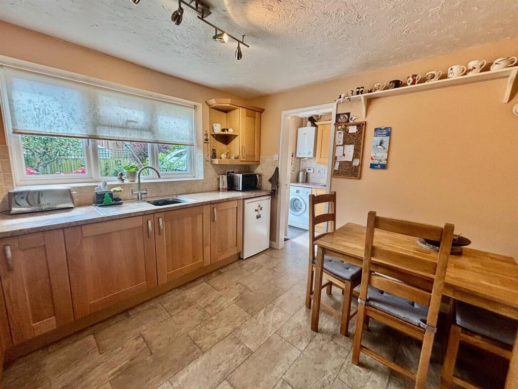 Well Equipped Breakfast Kitchen