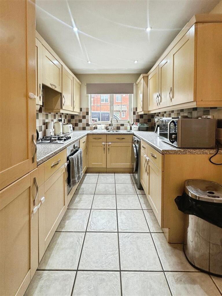 7e41ebd0--4D2F-922B-C5EDF340FB8C-62512-000014DE670