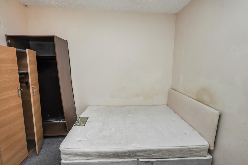 First Floor Flat, 6 Leonard Street, Silvertown, London E16 2DT