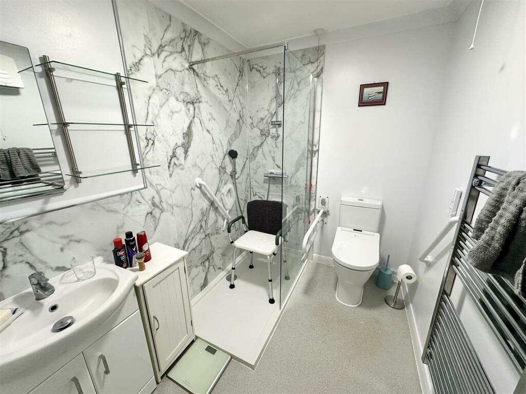 shower room.JPEG