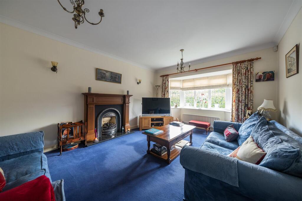3 Sandbach Drive-011.jpg