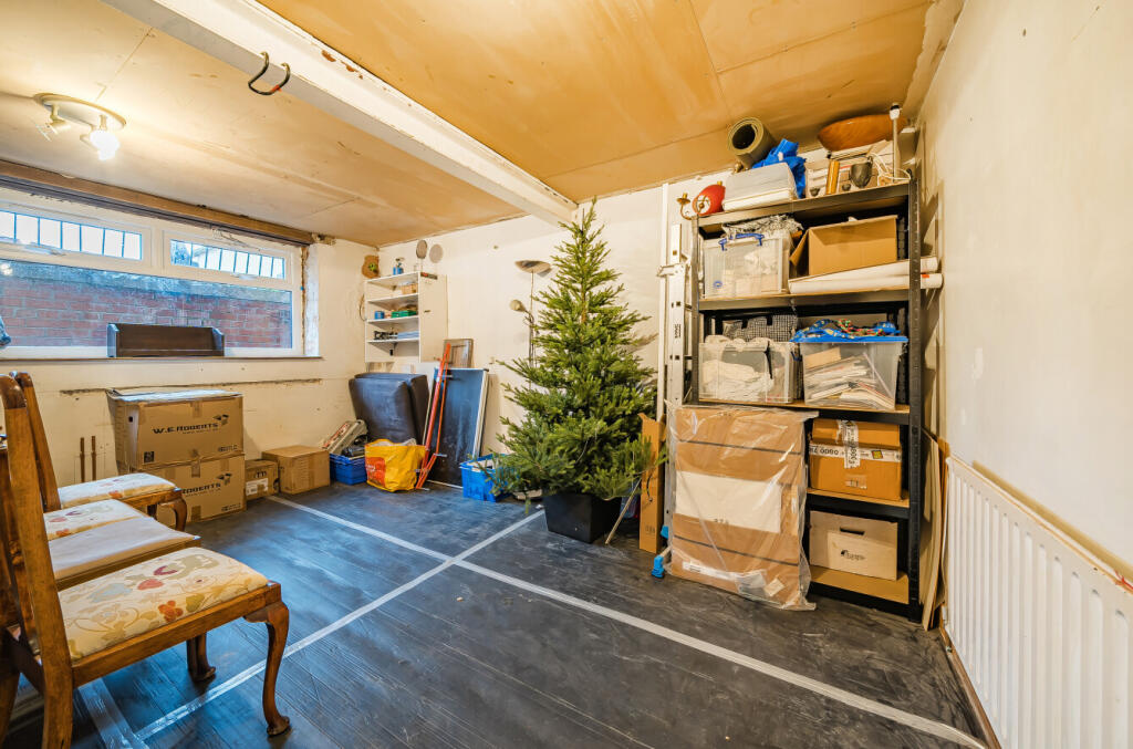 1368868-18-68f219...