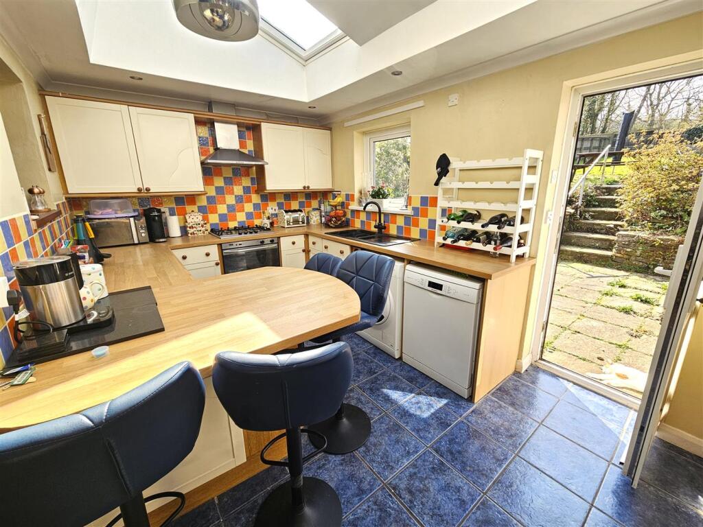 Kitchen Breakfast Room.jpg