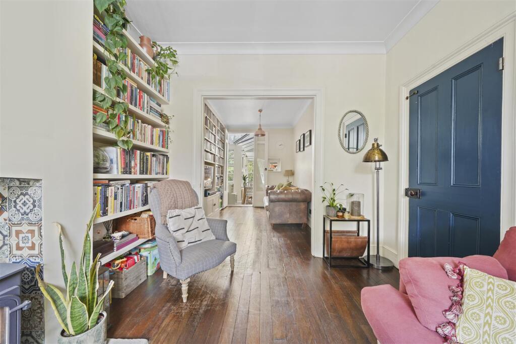 Grosvenor Park Road, E17