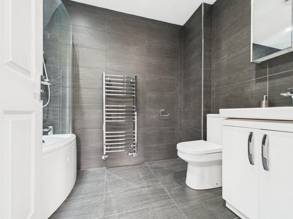 En-suite Bedroom One