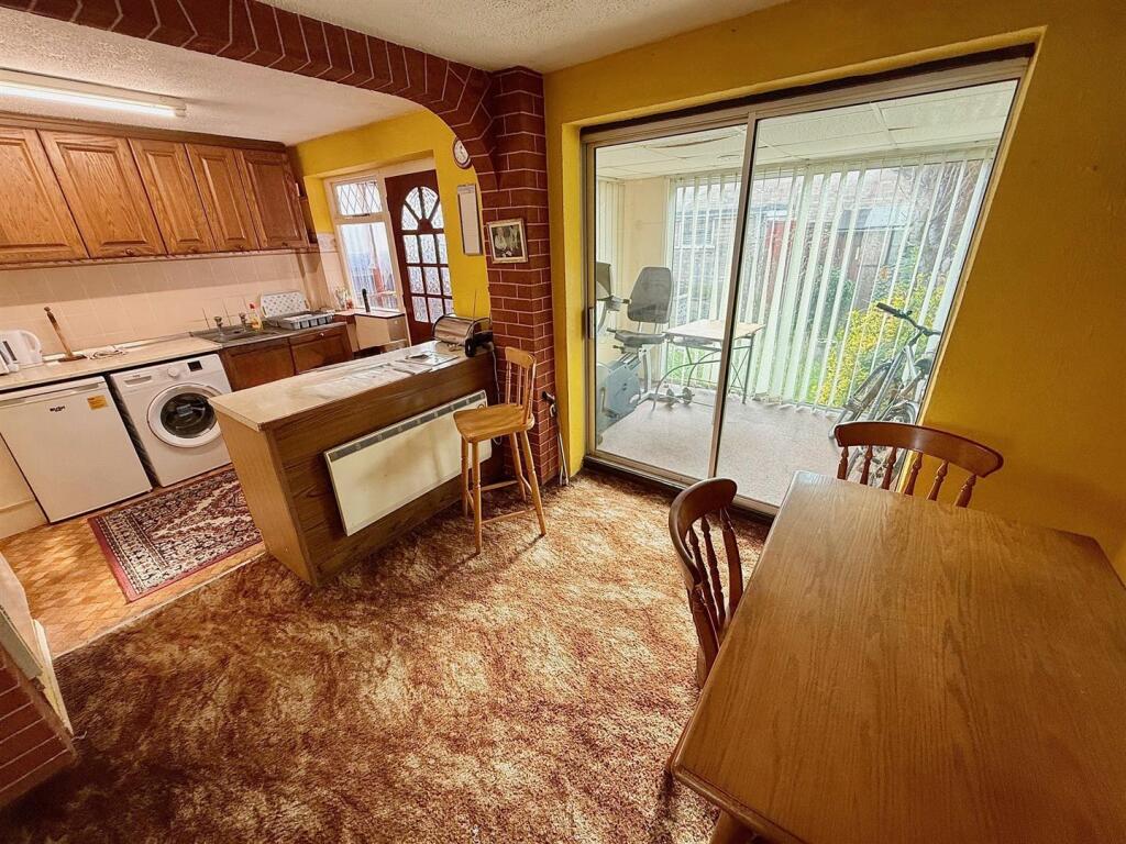 Kitchen/Dining Room