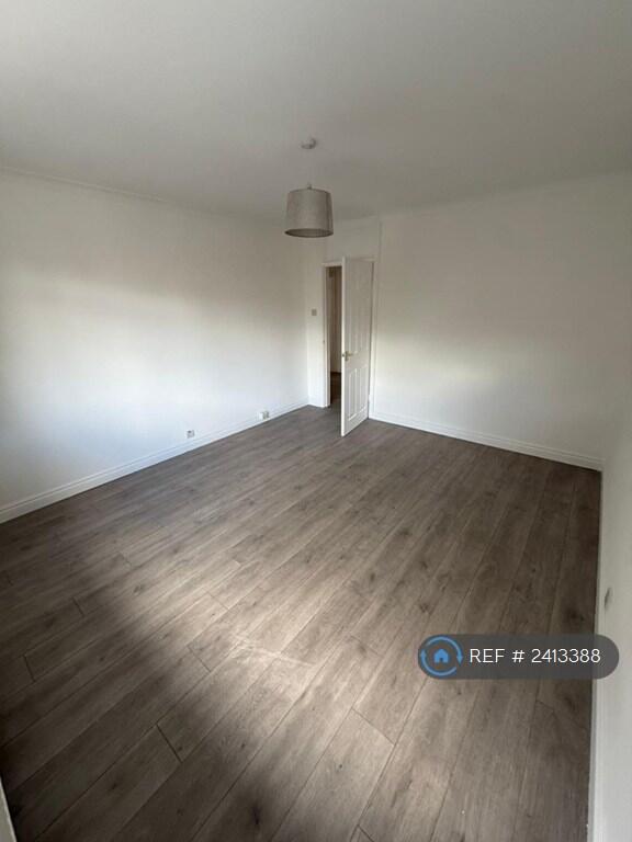 Lounge Or Bedroom 3