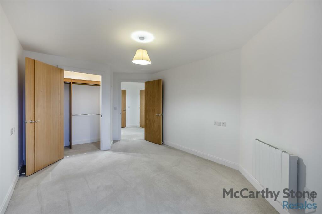 8630506-interior07.jpg