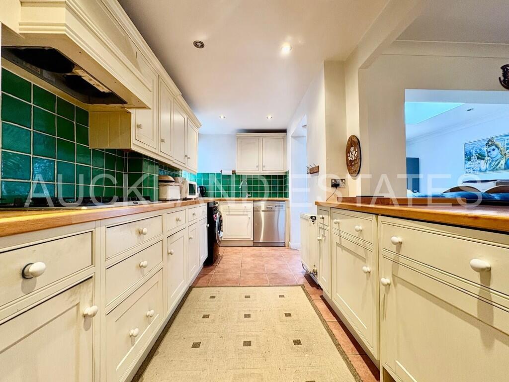 image00011 (6)-17...