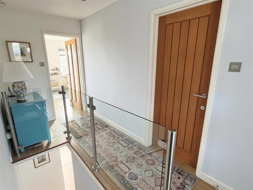 Entrance Hall 2.jpg