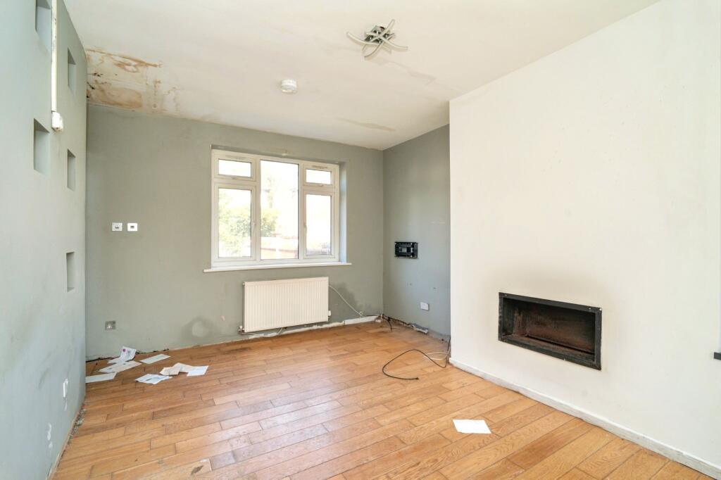 5 Marple Grove, Stretford, Manchester M32 0BD