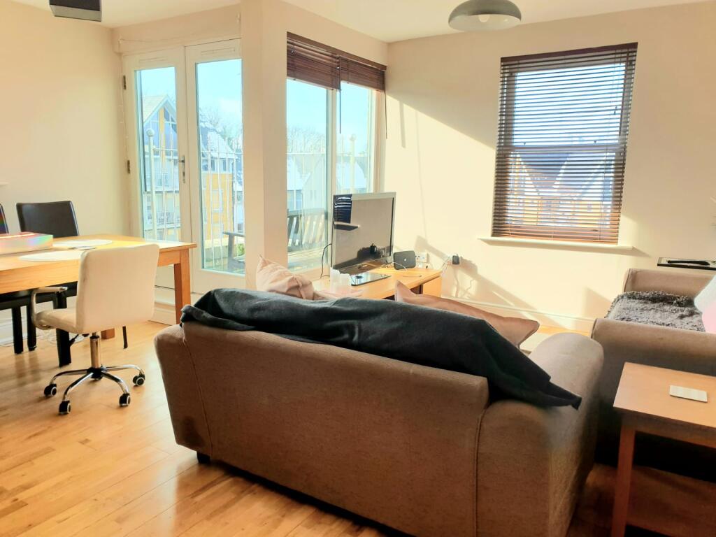 Lounge 2