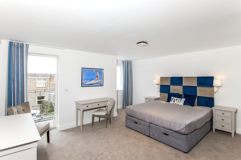 Bedroom10
