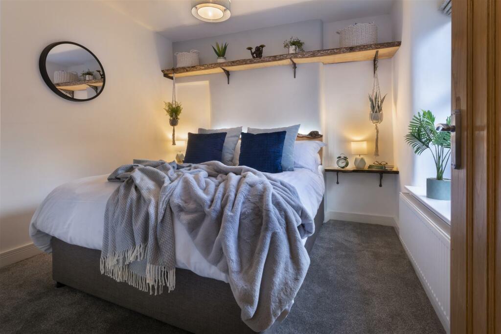 2nd Bedroom - 01.jpg