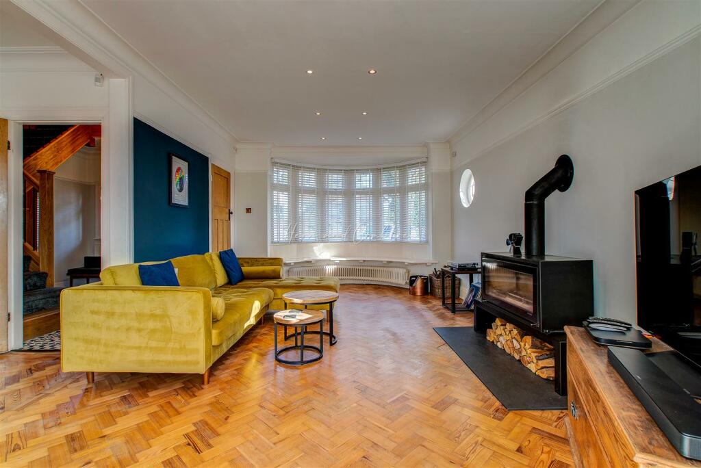 Holybush Road, Cyncoed, HernCrabtree (22).jpg