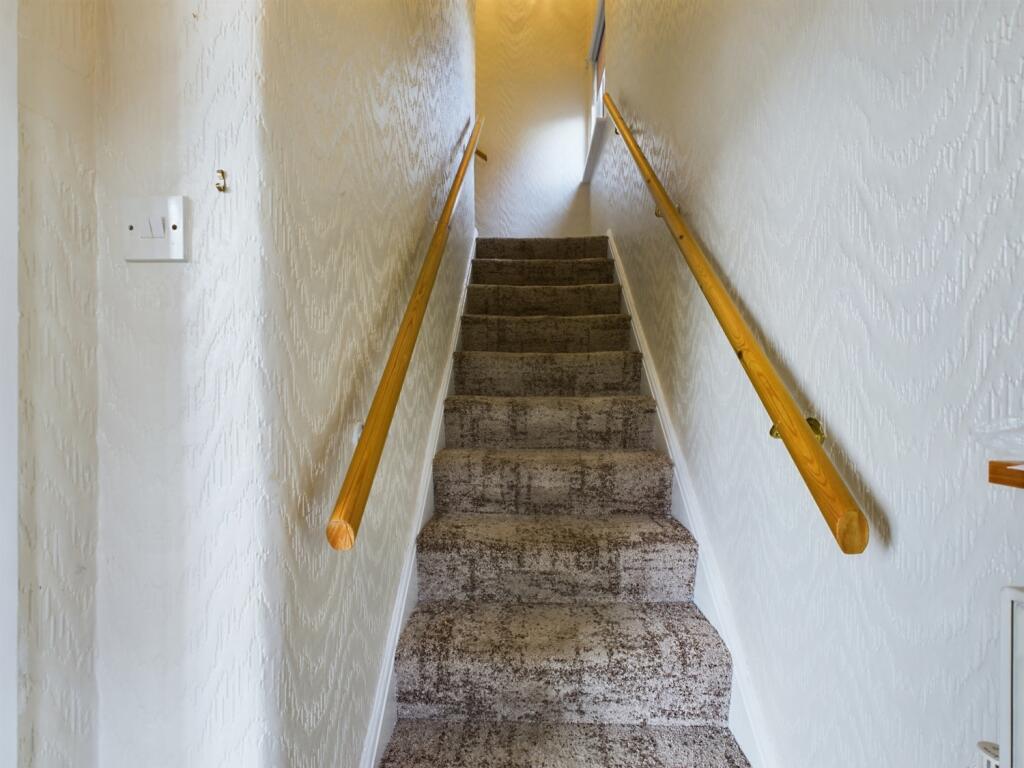 CAM01440G0-PR0066-STILL008