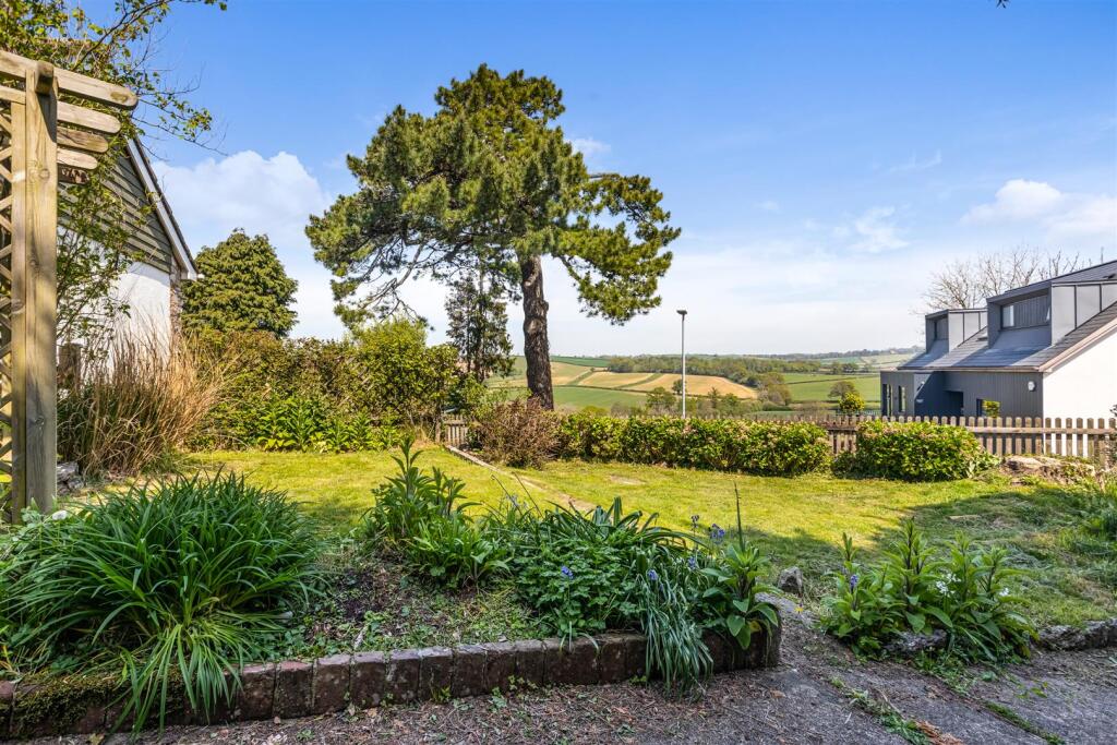 A16 - Jubilante, Totnes - 250501.jpg